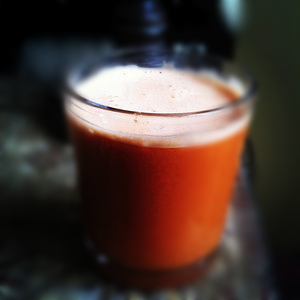 Apple, carrot & ginger juice